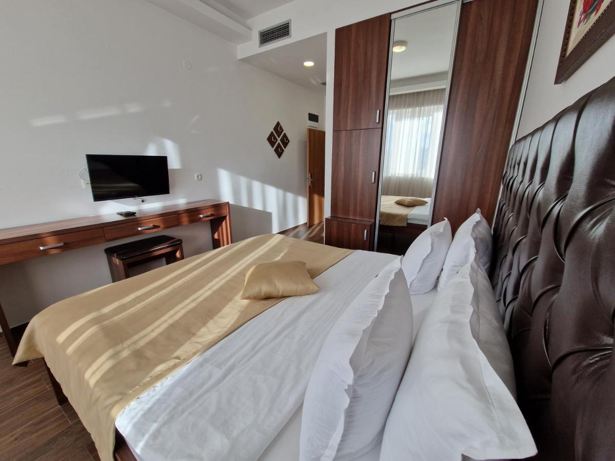 Motel Celebic Mitrovici  Экстерьер фото